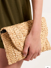 Load image into Gallery viewer, Woven Clutch Bag
