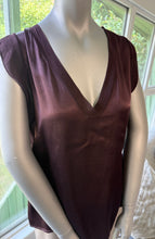 Load image into Gallery viewer, Burgundy satin v-neck top

