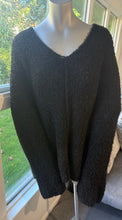 Load image into Gallery viewer, Black lose knit long fluffy jumper

