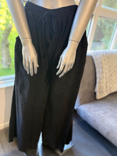 Load image into Gallery viewer, Black cord wide leg trousers
