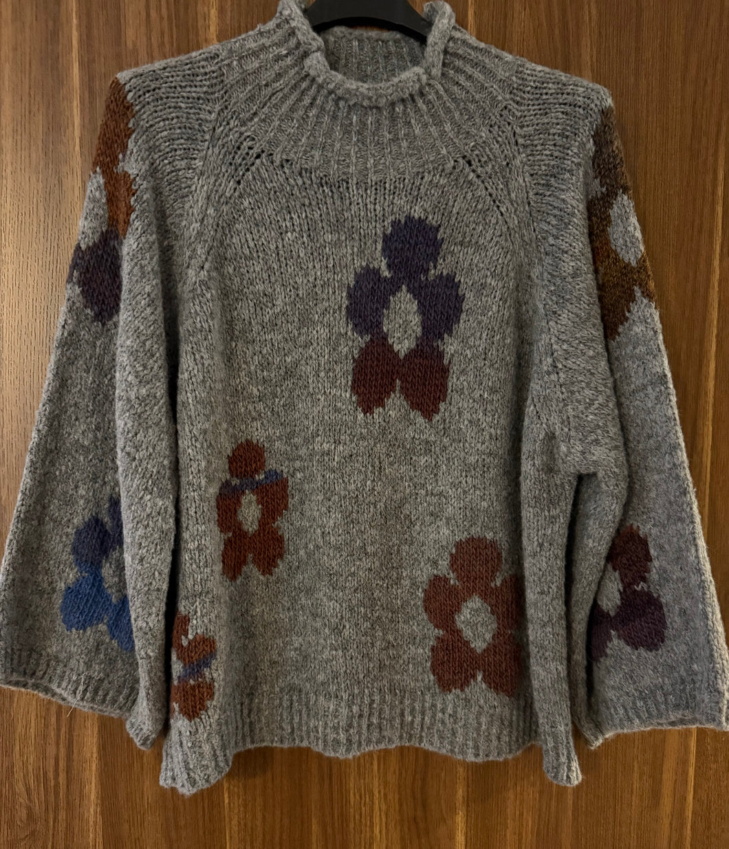 Flower knit jumper