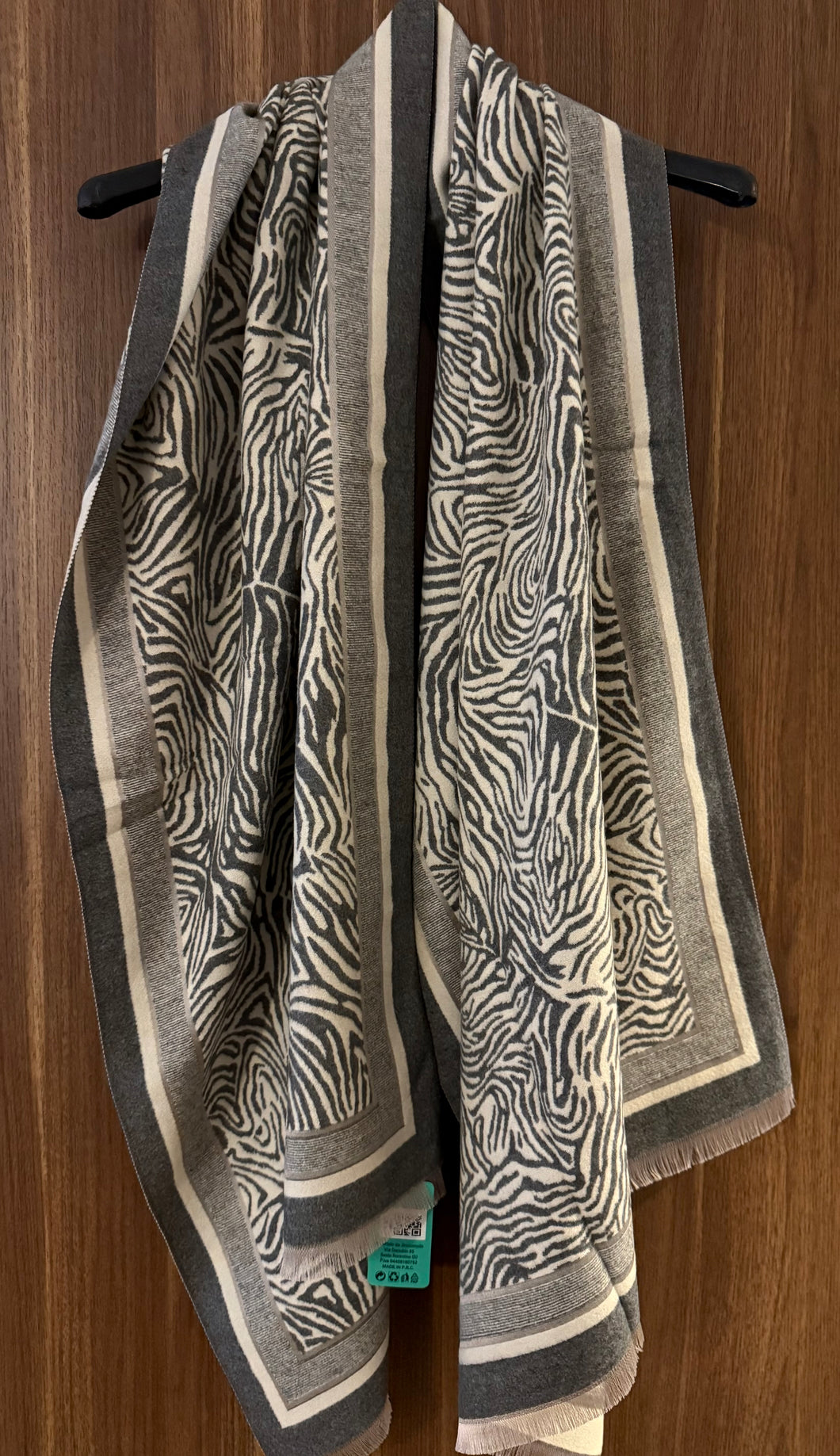 Grey animal print soft scarf