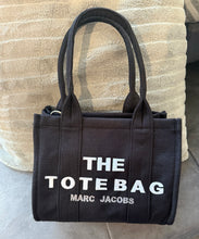 Load image into Gallery viewer, Marc Jacob’s tote bag
