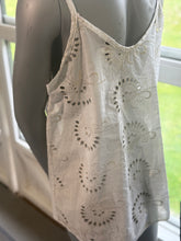 Load image into Gallery viewer, White linen sun top
