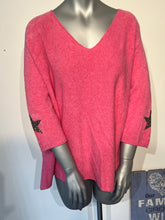 Load image into Gallery viewer, Pink v-neck jumper
