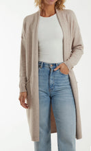 Load image into Gallery viewer, Mocha long cardigan with a star design
