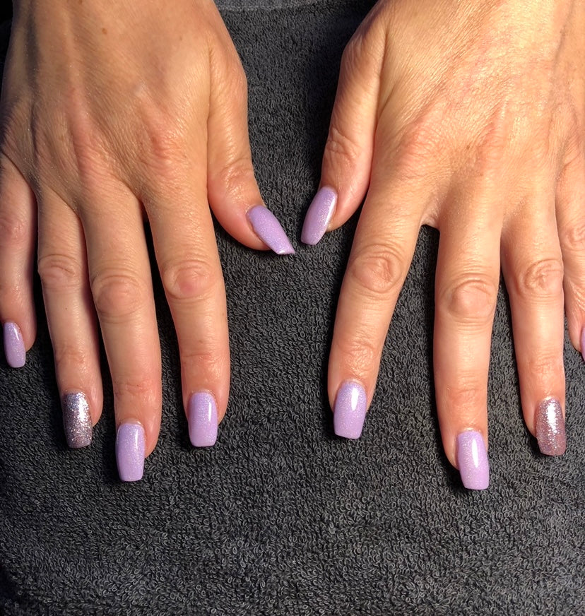 Kaz’s Beauty- Acrylic infill with gel polish