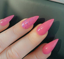 Load image into Gallery viewer, Kaz’s Beauty- Full set of acrylic nails &amp; gel polish
