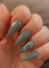 Load image into Gallery viewer, Kaz’s Beauty- Full set of acrylic nails &amp; gel polish
