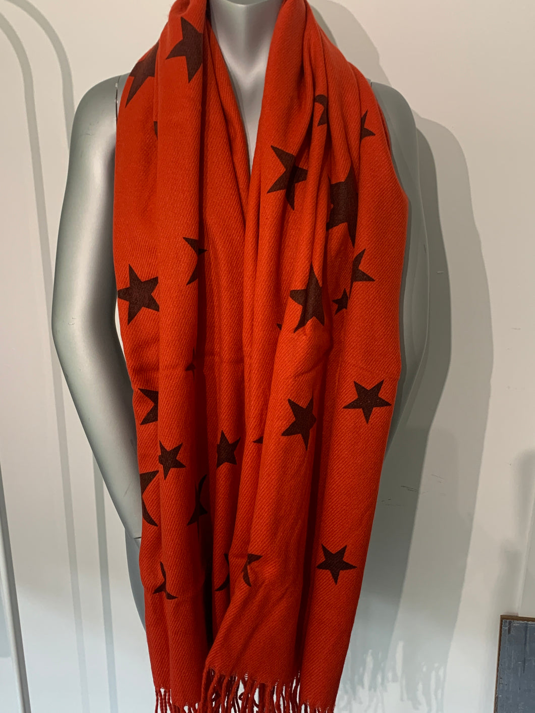 Red star hot sale scarf